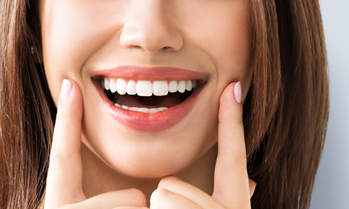 أفضل 8 وجهات لتركيب تيجان الأسنان بأفضل الأسعار